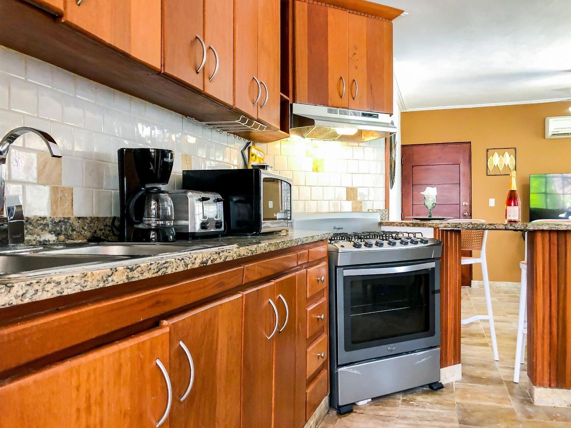Beauty 2 Beds Pool Views Walking Distance To Playa Bavaro *